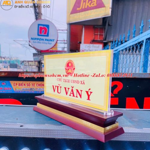 Bảng Chức Danh Để Bàn