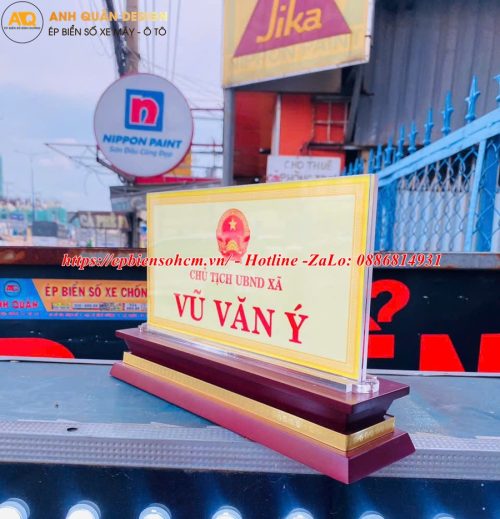 Bảng Chức Danh Để Bàn