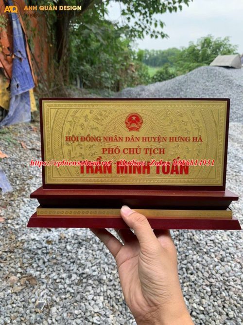 Bảng Chức Danh Để Bàn