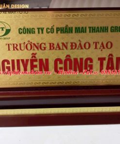 Bảng Chức Danh Để Bàn