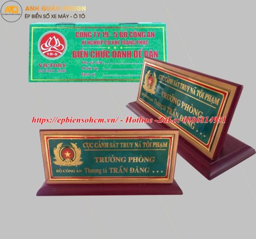 Bảng Chức Danh Để Bàn