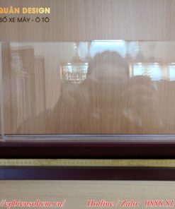 bảng chức danh Mica đế gỗ