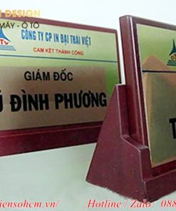 Biển chức danh mica giám đốc để bàn
