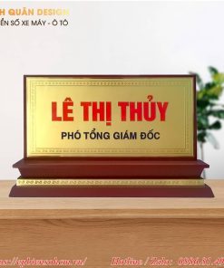 Biển chức danh mica giám đốc để bàn
