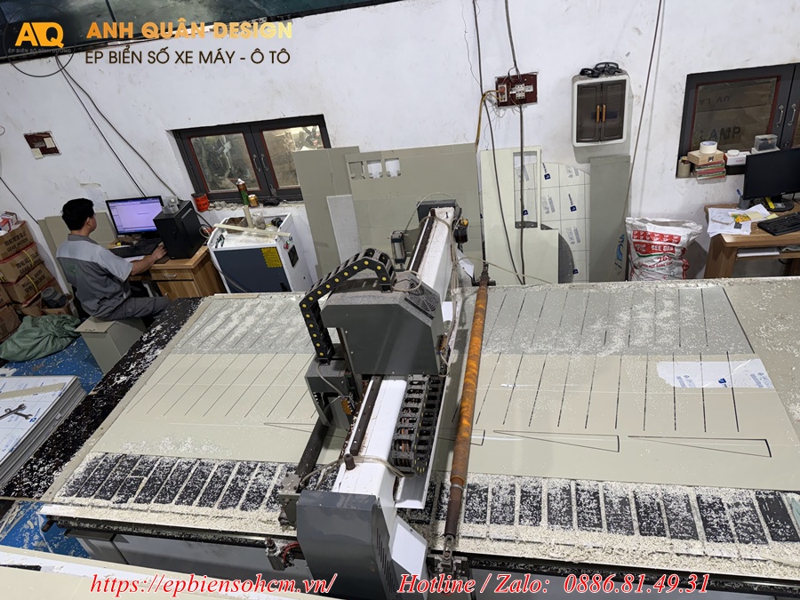 Gia công cắt lẻ tấm nhựa PTFE kích thước theo yêu cầu Gia công cắt lẻ tấm nhựa PTFE kích thước theo yêu cầu