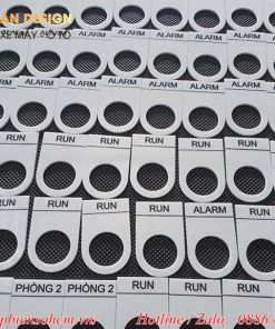 tem nhãn mica namplate tủ điện